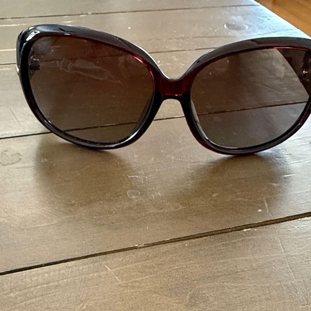 Elegant Brown Sunglasses